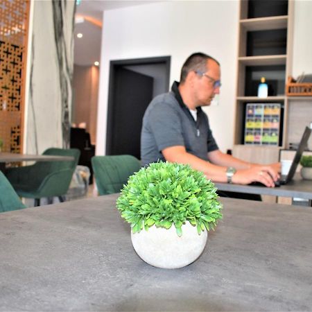 The Staycation By Lehmann Hotels Зинделфинген Екстериор снимка