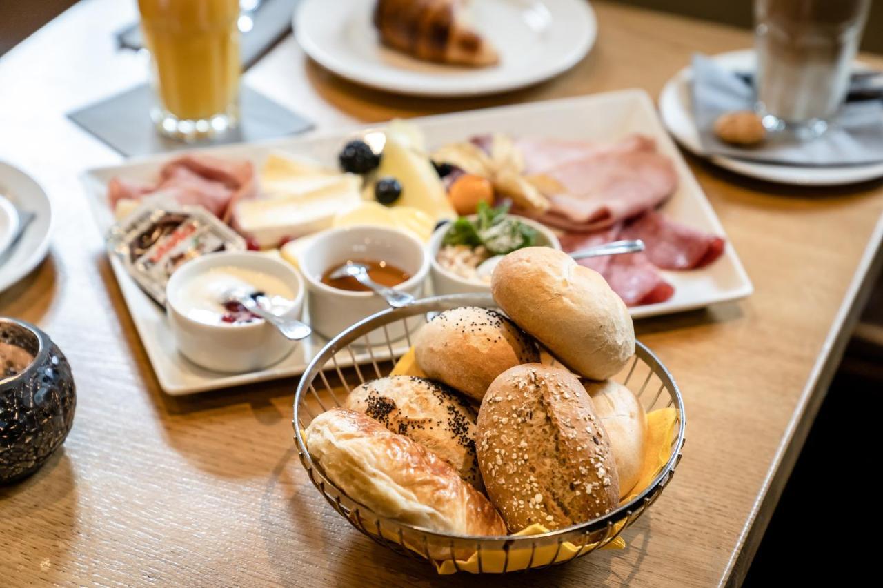 The Staycation By Lehmann Hotels Зинделфинген Екстериор снимка