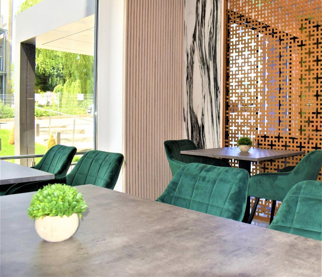 The Staycation By Lehmann Hotels Зинделфинген Екстериор снимка