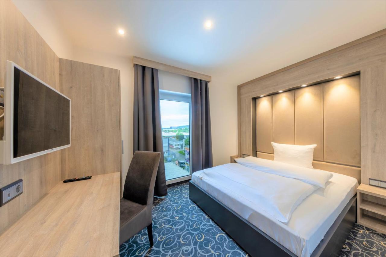 The Staycation By Lehmann Hotels Зинделфинген Екстериор снимка