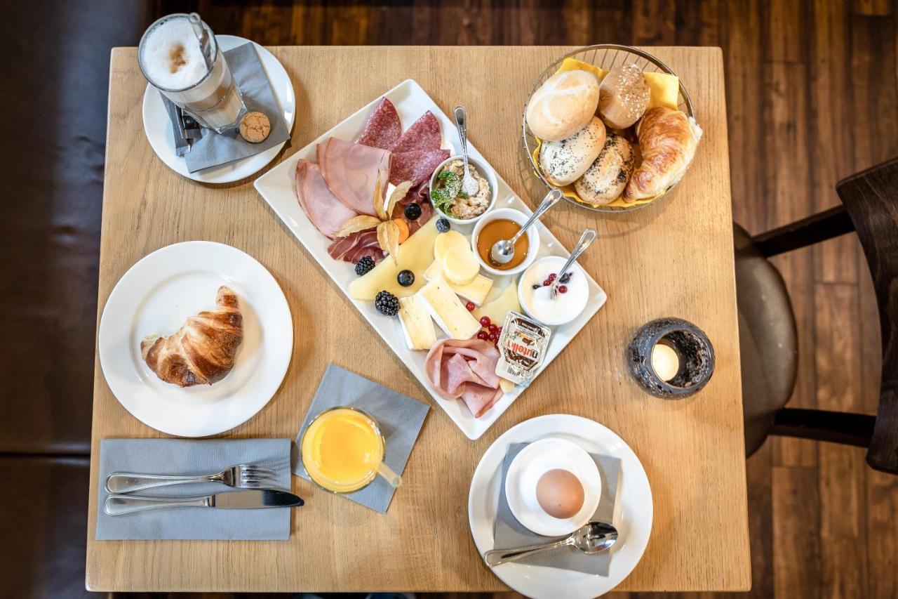 The Staycation By Lehmann Hotels Зинделфинген Екстериор снимка