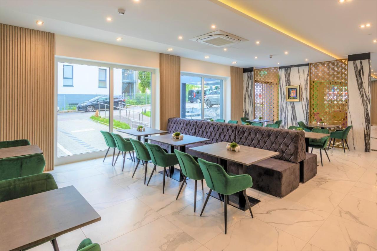 The Staycation By Lehmann Hotels Зинделфинген Екстериор снимка