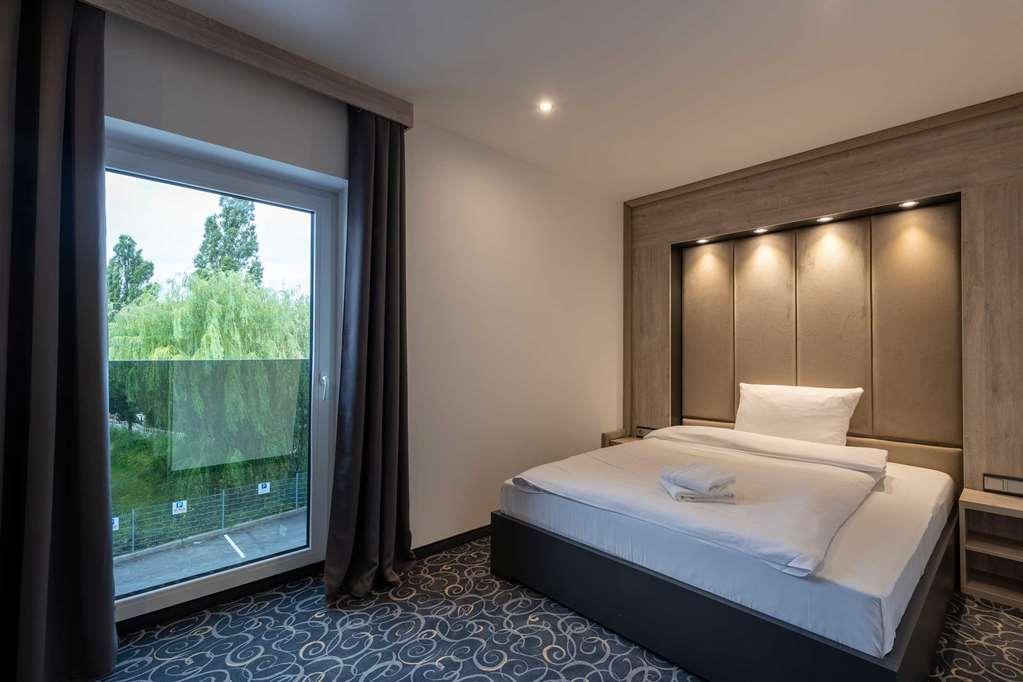 The Staycation By Lehmann Hotels Зинделфинген Стая снимка